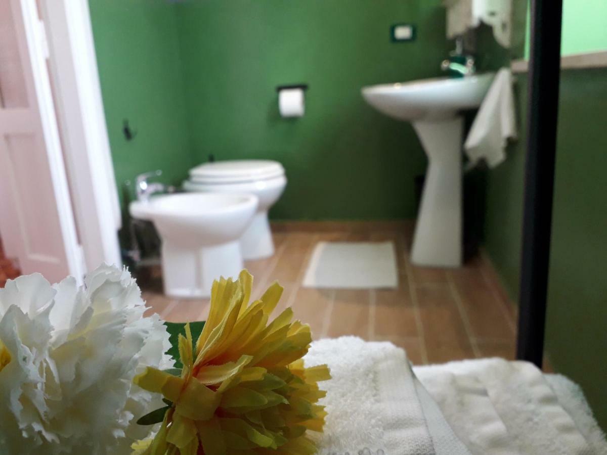 Santa Restituta Alle Preci Country House מראה חיצוני תמונה