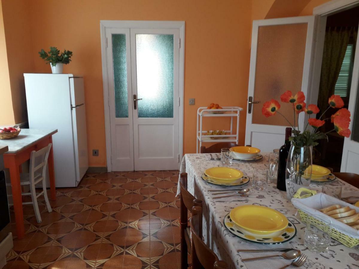 Santa Restituta Alle Preci Country House מראה חיצוני תמונה