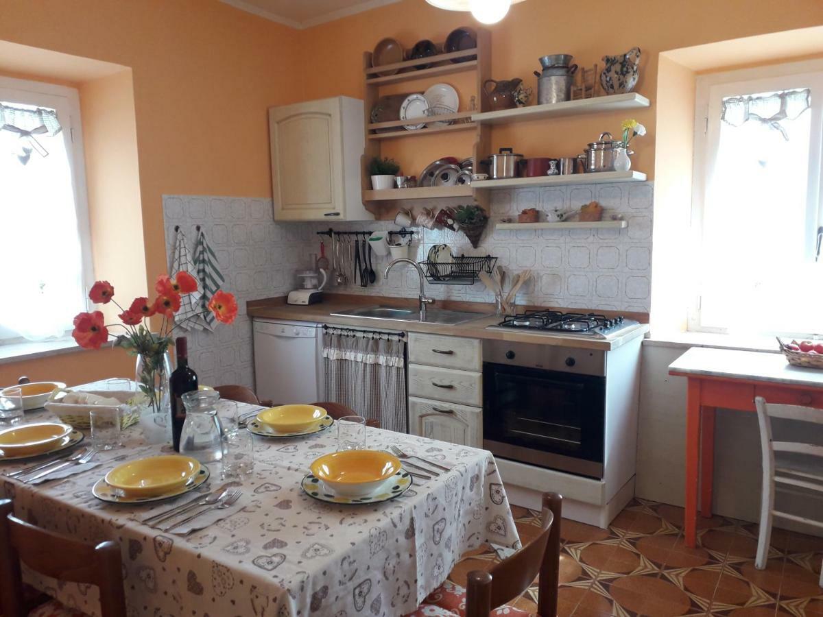 Santa Restituta Alle Preci Country House מראה חיצוני תמונה