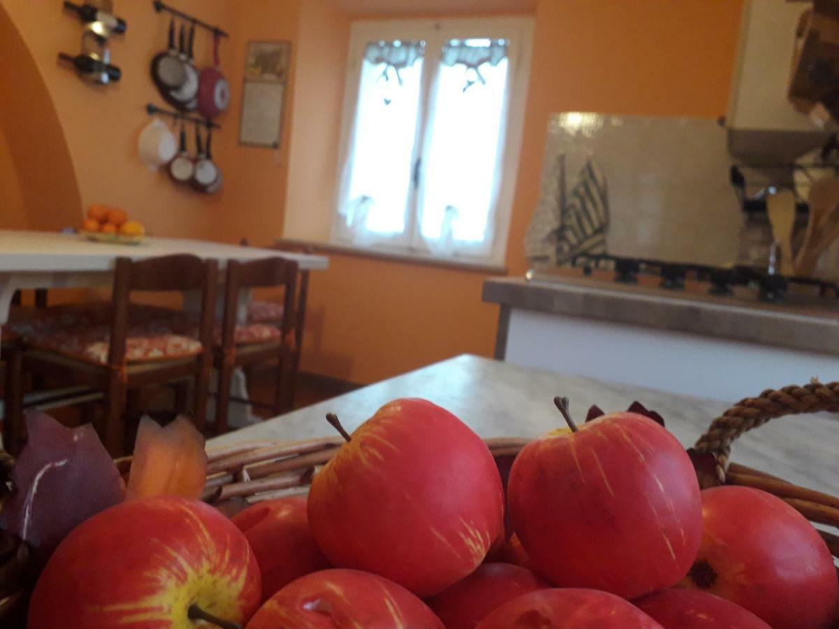 Santa Restituta Alle Preci Country House מראה חיצוני תמונה